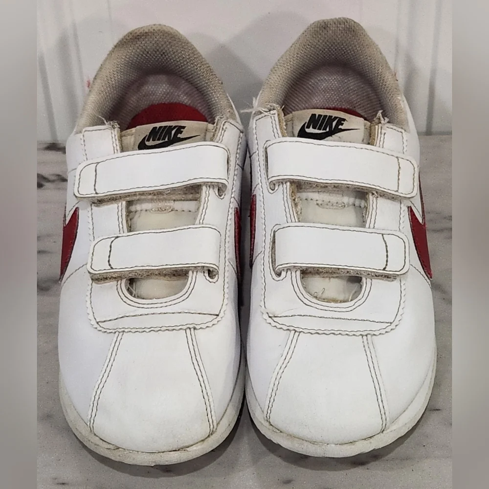 Nike Cortez basic sneakers velcro straps size 3 youth